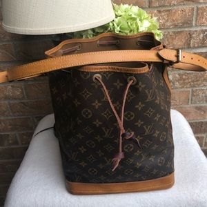 Auth LV Mono LV bucket drawstring Noe GM